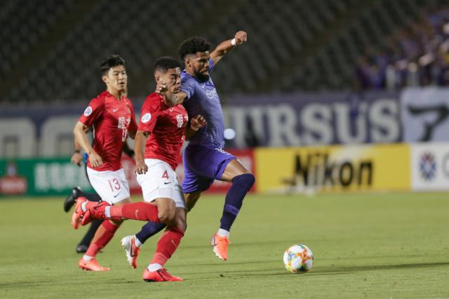 阿劳霍抵达巴萨总部即将续约 新合同2031年到期